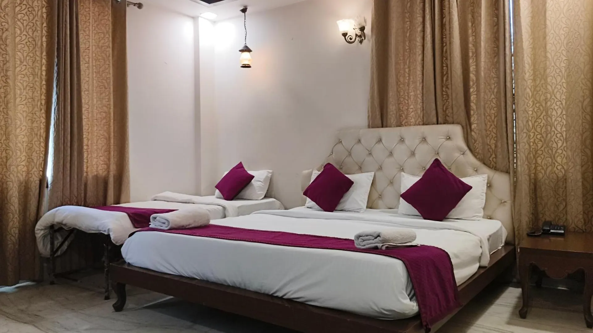 Hotel Agra Grande By Goyal Hoteliers  Agra (Uttar Pradesh)